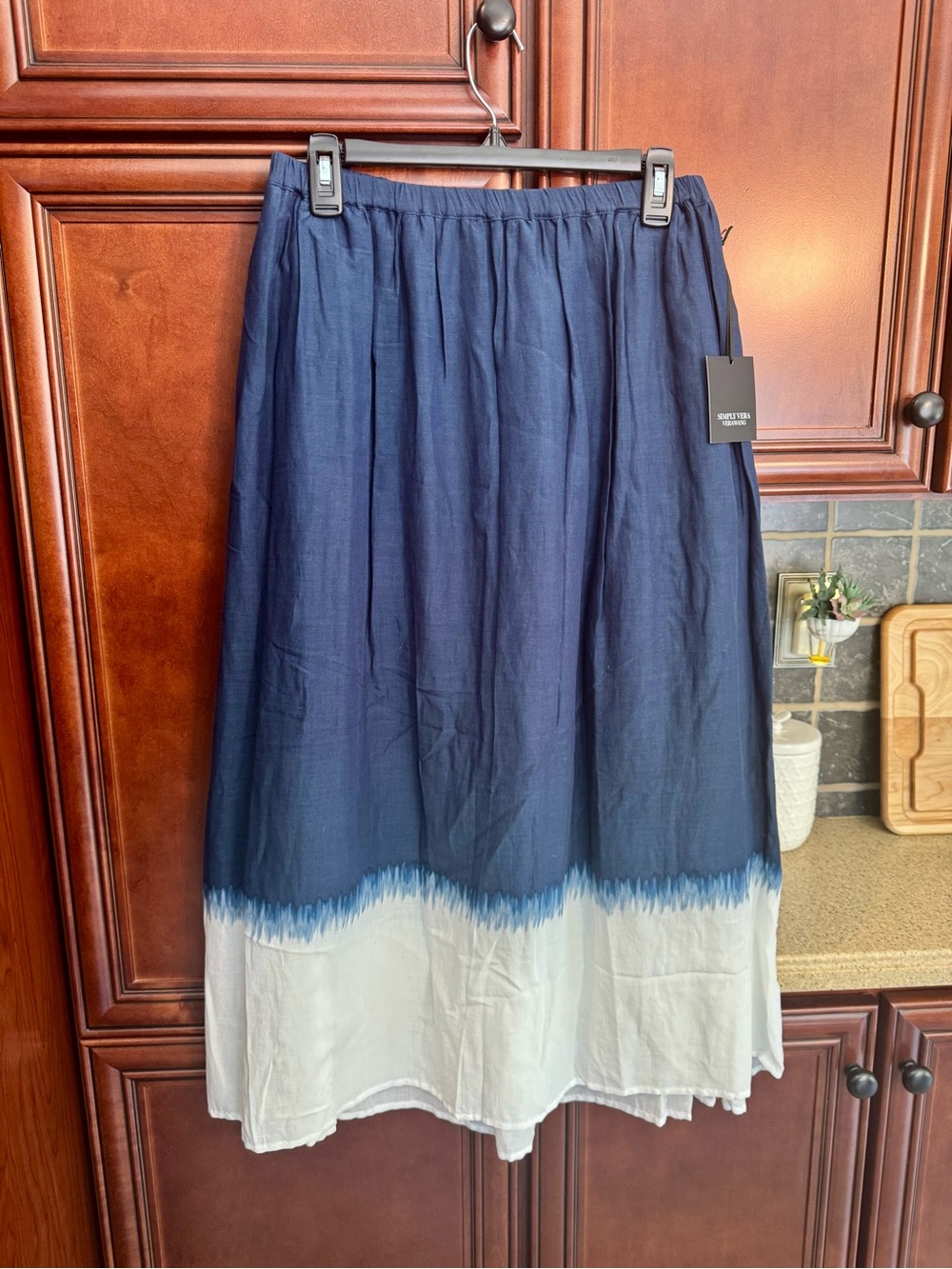Simply Vera Vera Wang Navy to White Dip-Dye Midi Skirt